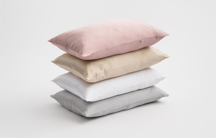 Discover the magic of a silk pillowcase
