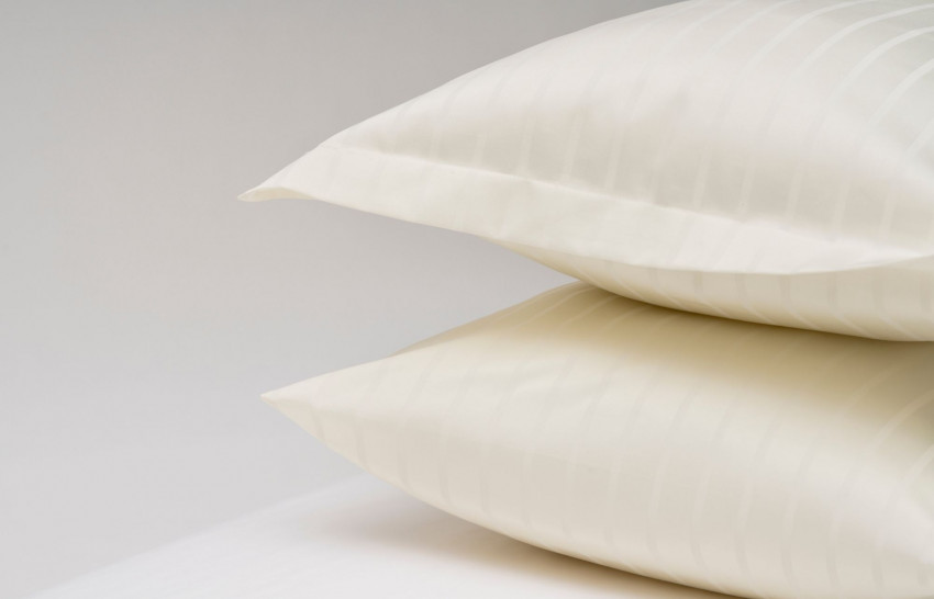The Oxford Style Among Pillows